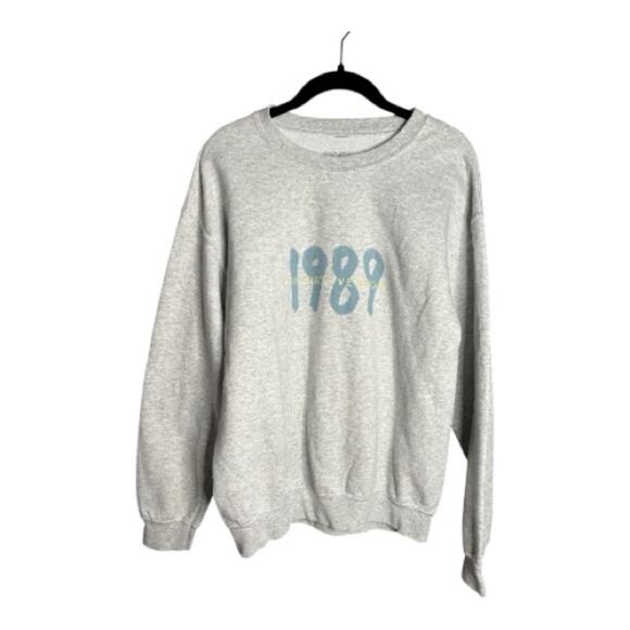 Taylor Swift Tops - Taylor Swift 1989 Gray Long Sleeve Crewneck Sweatshirt Medium